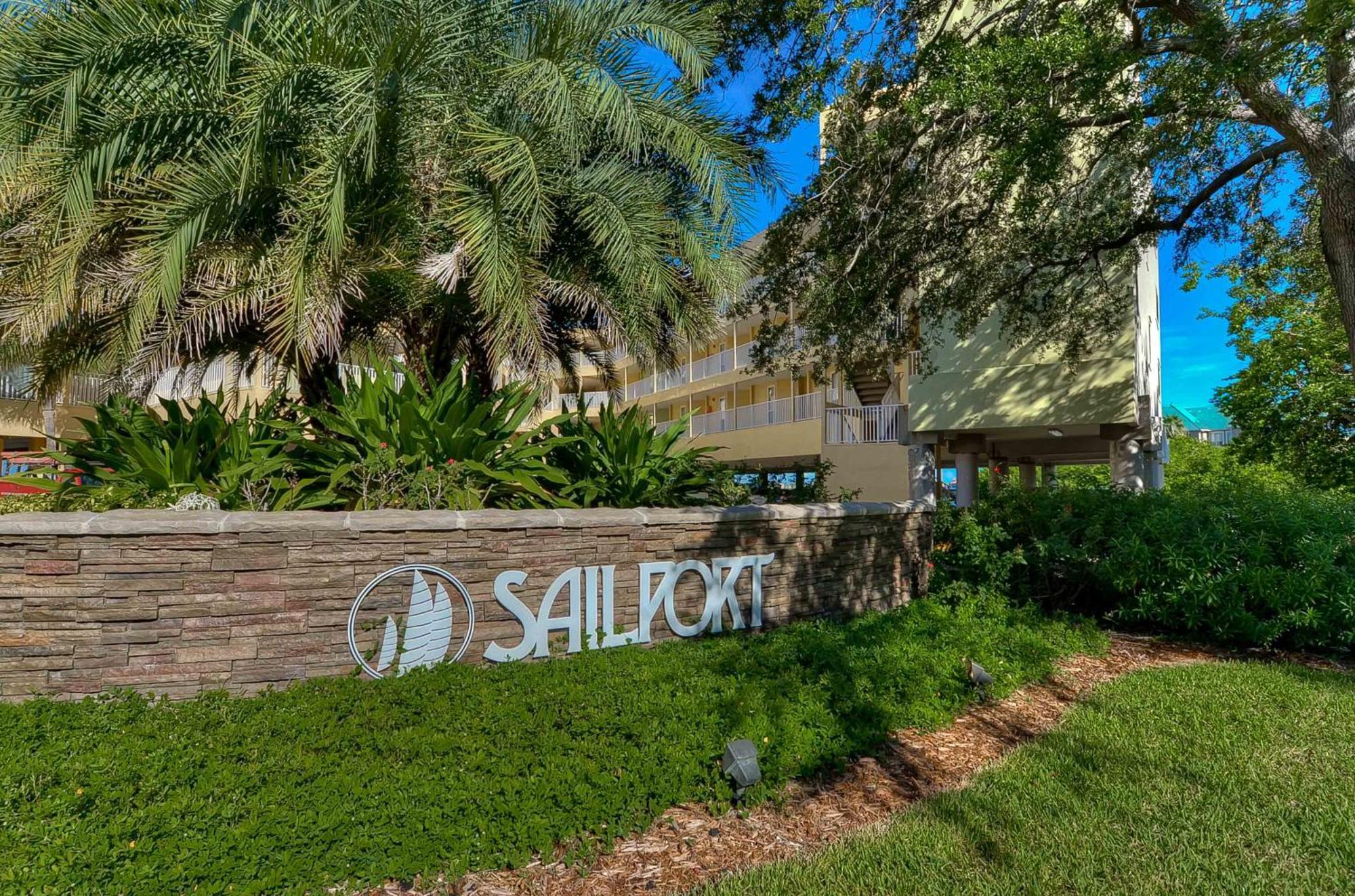 Apartment 227-wifi, New Paint, Amazing Views, Close To Bucs Stadium Tampa