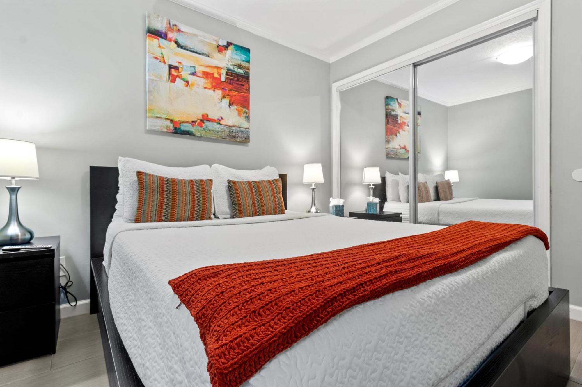 227-wifi, New Paint, Amazing Views, Close To Bucs Stadium Apartment